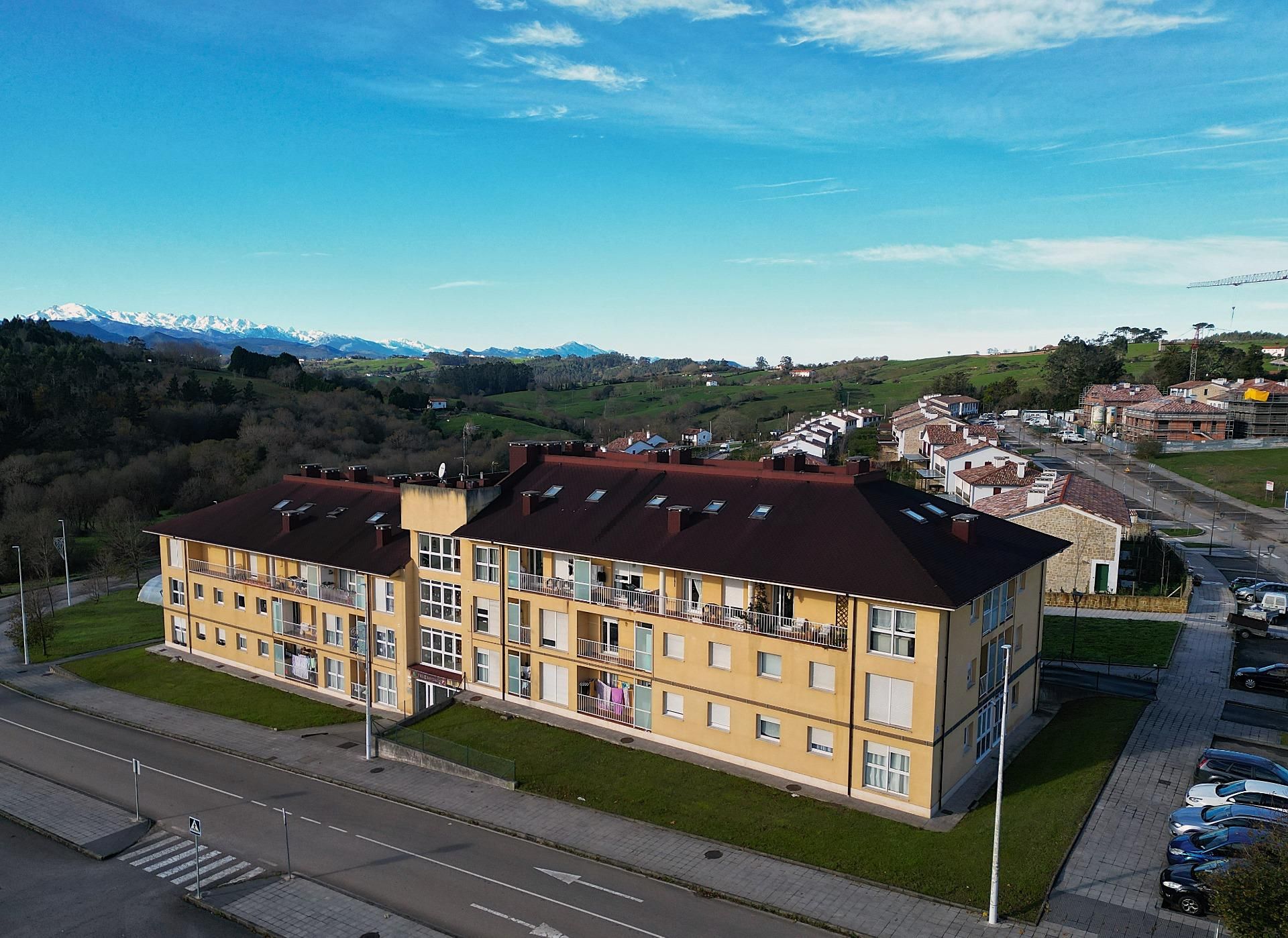 Vista exterior de Dúplex en venda en Comillas (Cantabria) amb Calefacció i Balcó