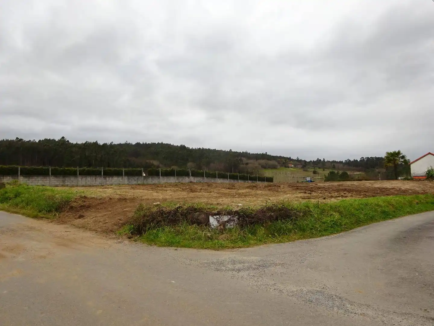 Lands and plots for sale in A Baña