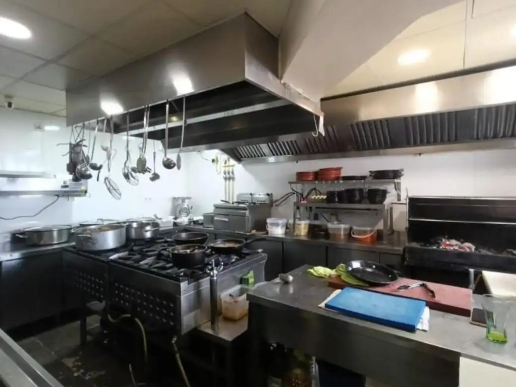 Local comercial en venta en Calle Ducado de Medina 3, imagen 5