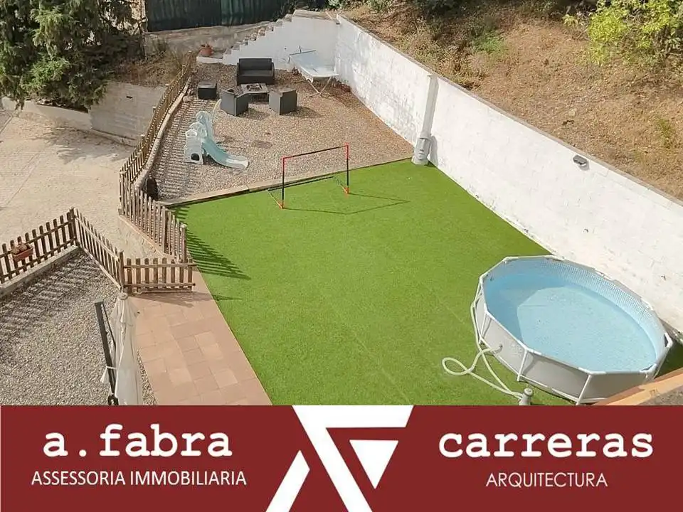 Jardí de Casa o xalet en venda en Cervelló amb Aire condicionat, Calefacció i Jardí privat