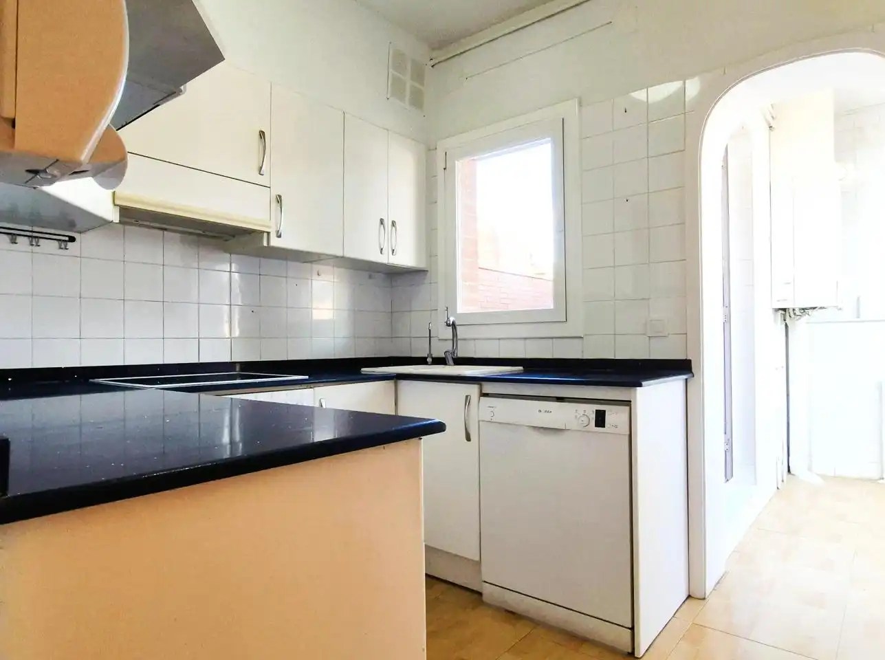 Küche von Maisonette zum Verkauf in Matadepera mit Klimaanlage, Heizung und Terrasse