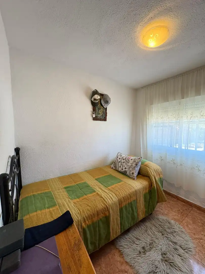 Habitación de Casa o chalet en venta en Castellón de la Plana / Castelló de la Plana con Jardín privado y Piscina comunitaria