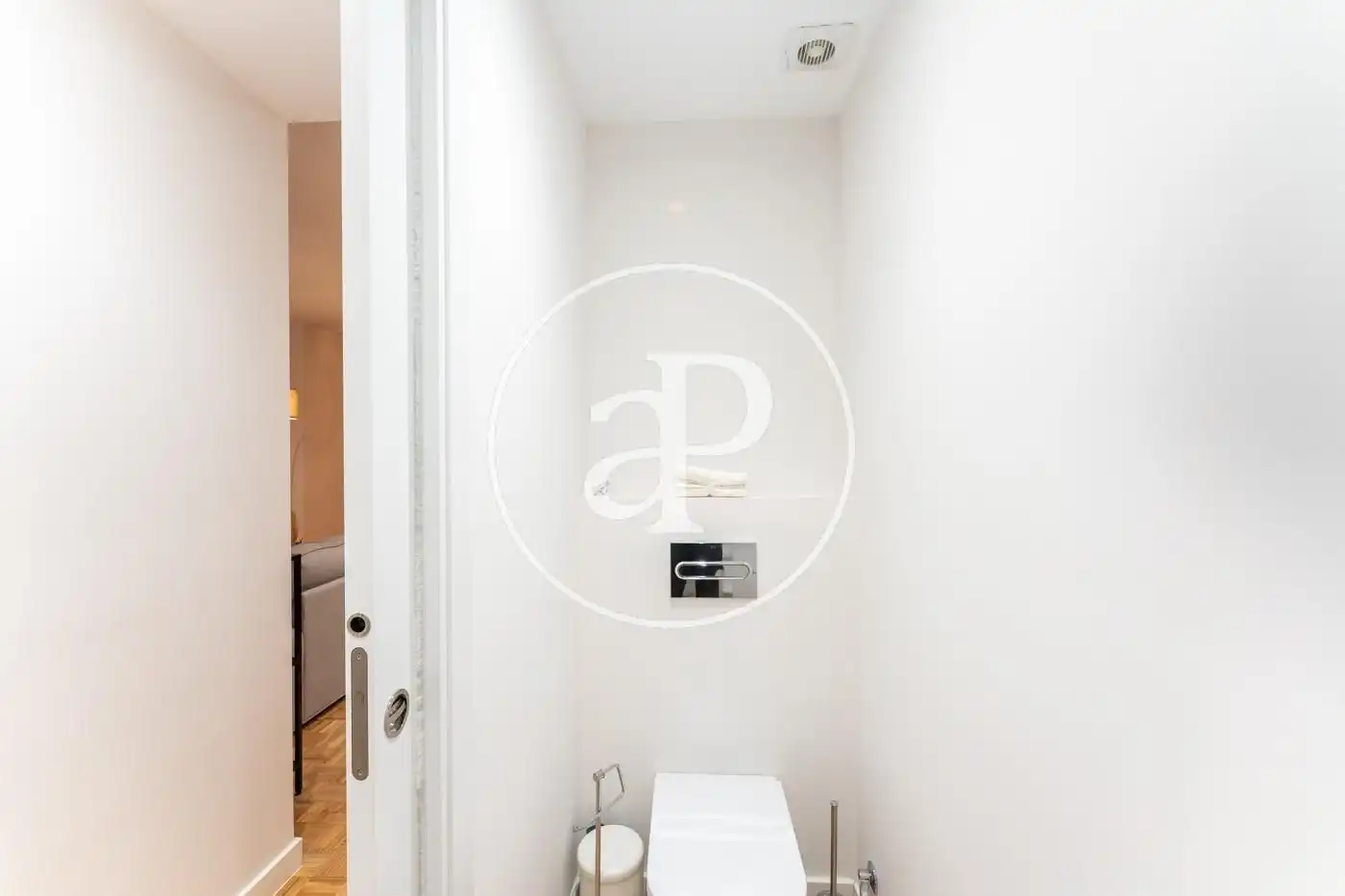 Baño de Piso en venta en Madrid con Aire acondicionado, Calefacción y Amueblado