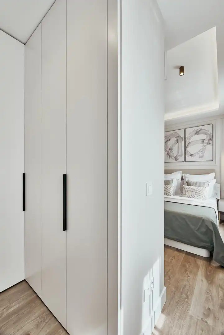 Dormitori de Apartament en venda en Madrid amb Calefacció, Terrassa i Moblat