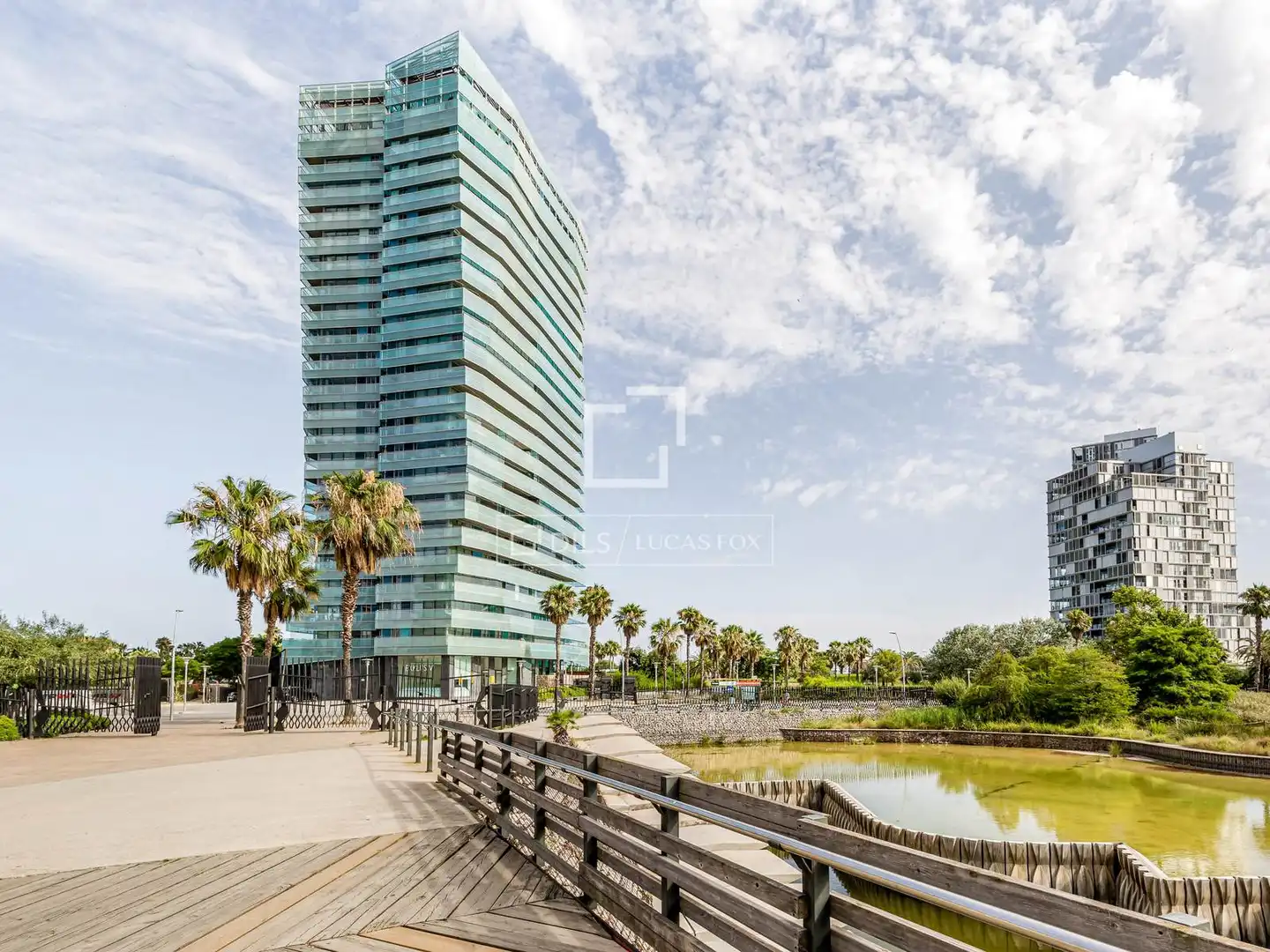 Vista exterior de Piso en venta en Barcelona con Aire acondicionado, Calefacción y Jardín privado