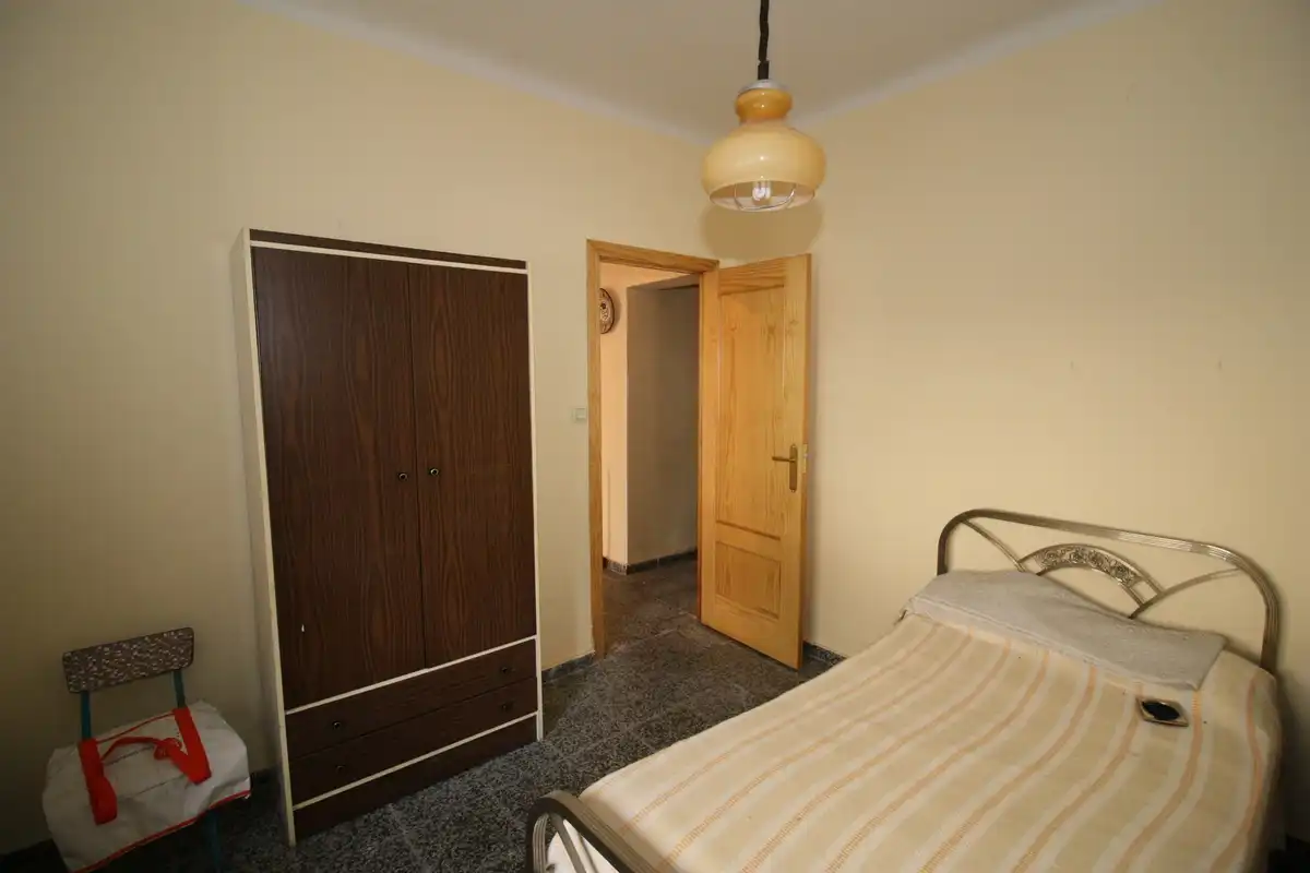 Dormitori de Casa o xalet en venda en El Hornillo  amb Balcó