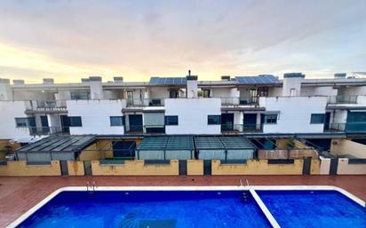 Piscina de Casa adosada en venda en Mutxamel amb Aire condicionat, Terrassa i Piscina