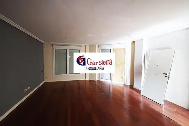 Habitación de Casa o chalet en venta en Madrid con Calefacción, Jardín privado y Terraza