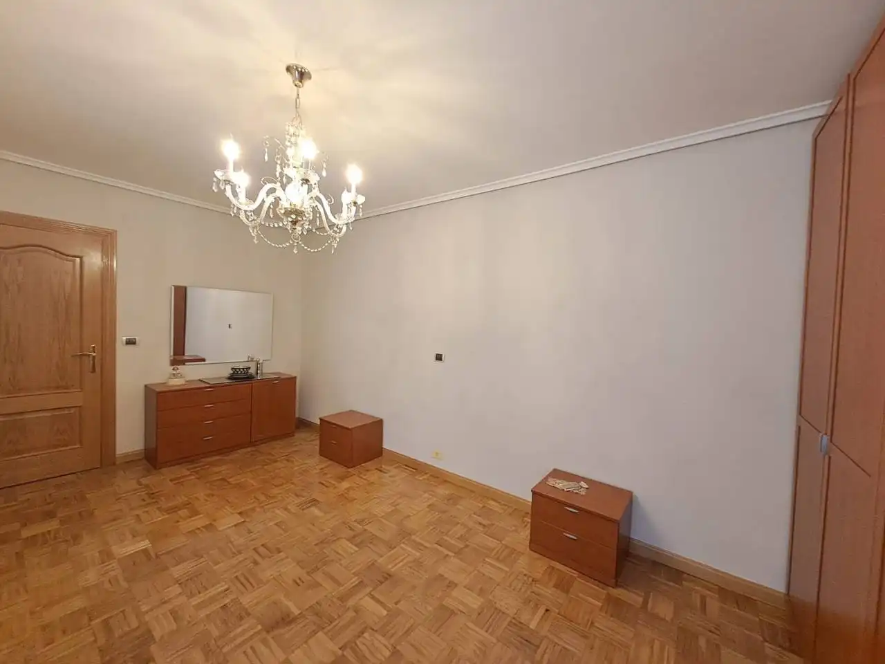 Schlafzimmer von Wohnung zur Miete in Burgos mit Heizung, Parkett und Abstellraum