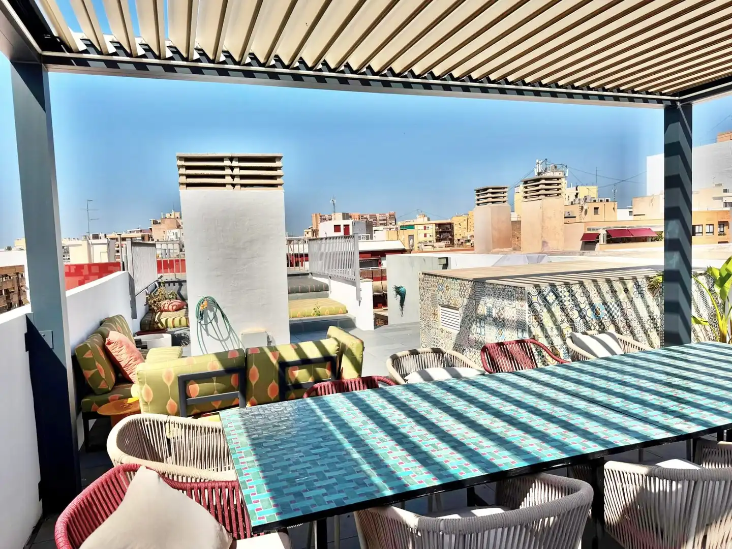 Terrasse von Dachboden zum Verkauf in Alicante / Alacant mit Klimaanlage, Heizung und Terrasse
