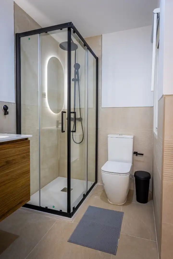 Bathroom of Flat for share in Parla  with Heating, Furnished and Oven