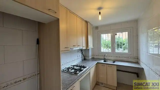 Cocina de Piso en venta en Figueres con Aire acondicionado, Calefacción y Trastero