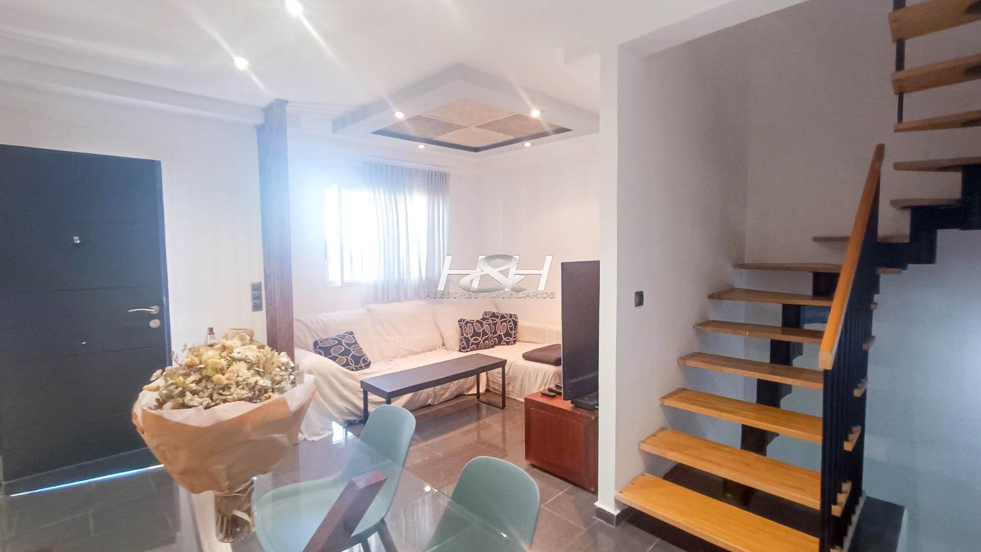 Living room of Single-family semi-detached for sale in Massamagrell  with Terrace and Balcony