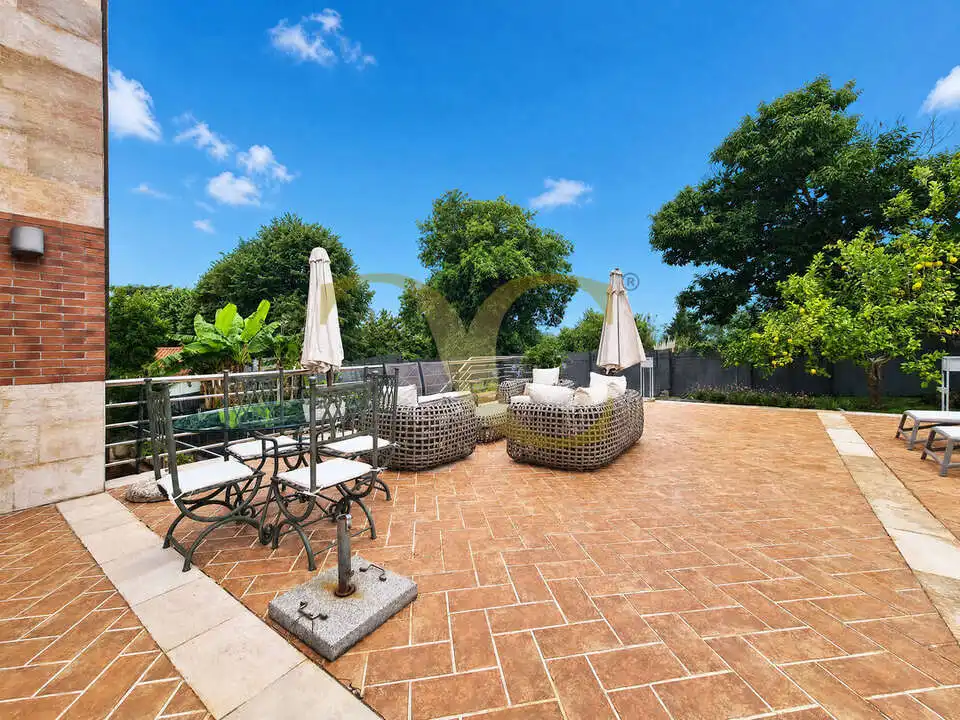 Terrassa de Casa o xalet en venda en Gijón  amb Calefacció, Jardí privat i Terrassa