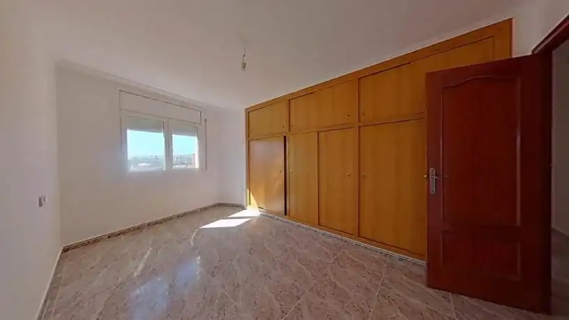 Dormitori de Pis en venda en Rubí