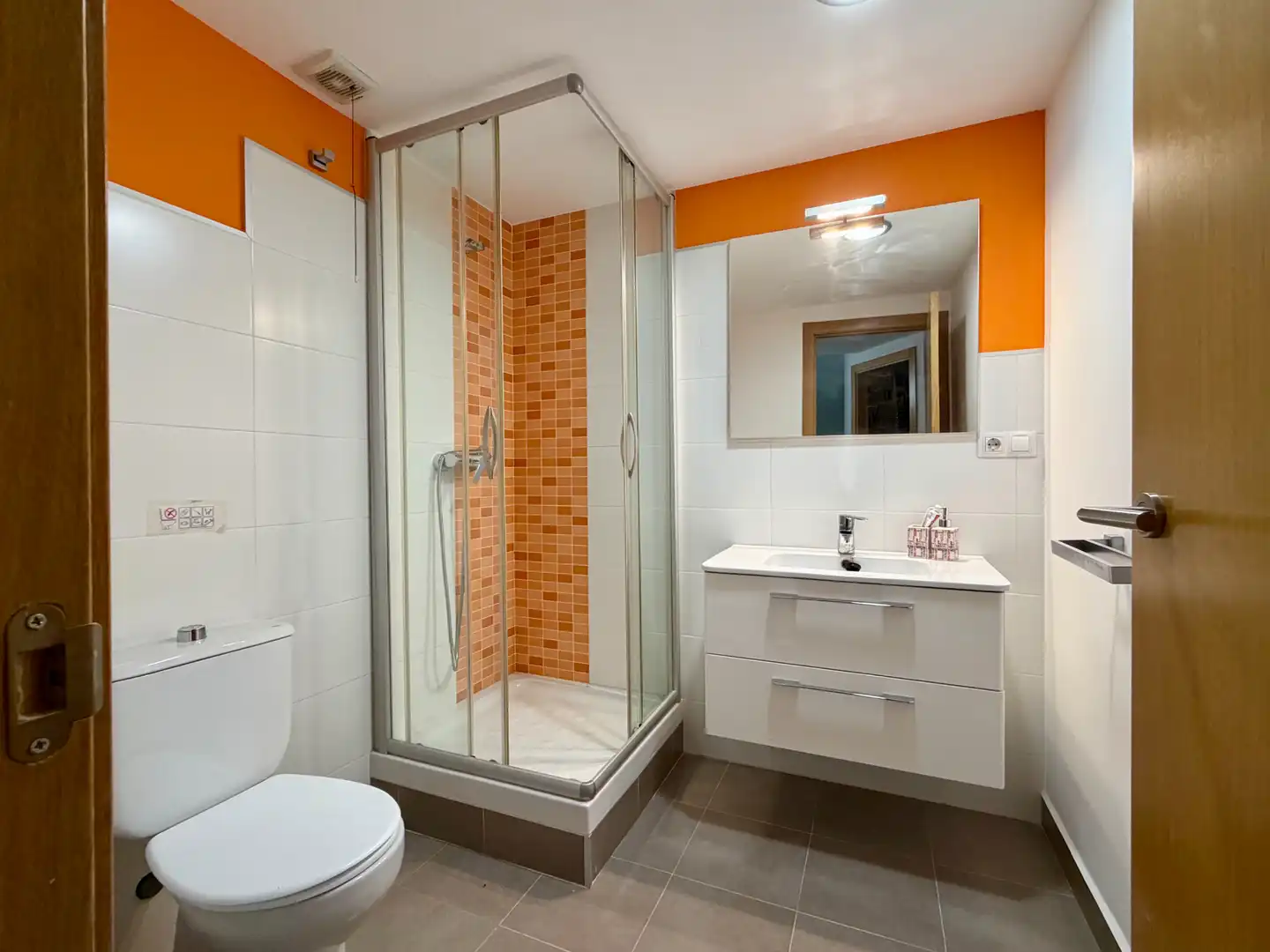 Baño de Casa o chalet en venta en Albolote con Aire acondicionado, Calefacción y Jardín privado