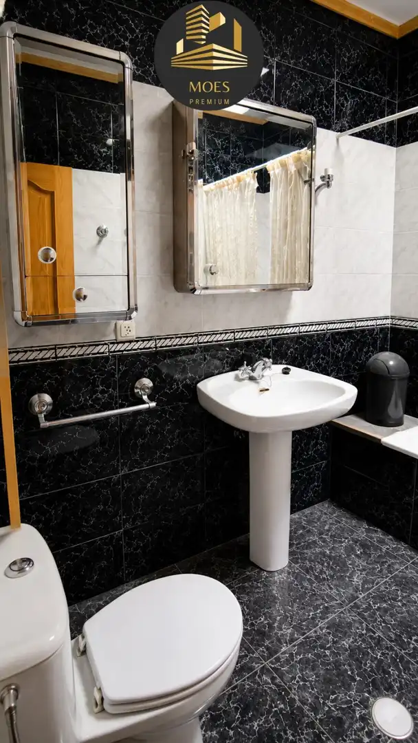 Bany de Casa o xalet en venda en Úbeda amb Aire condicionat, Calefacció i Terrassa