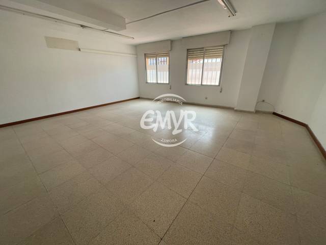 Oficina en Alquiler en Calle Cardenal Mella en La Pantoja