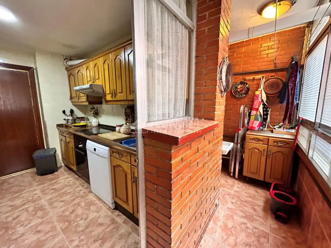 Kitchen of Flat for sale in Madrid  with Air Conditioner and Heating