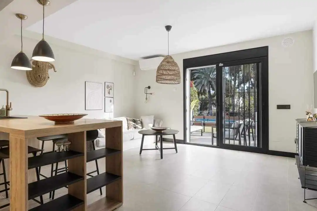 Home with pool for sale in Nueva Andalucía, imagen 5
