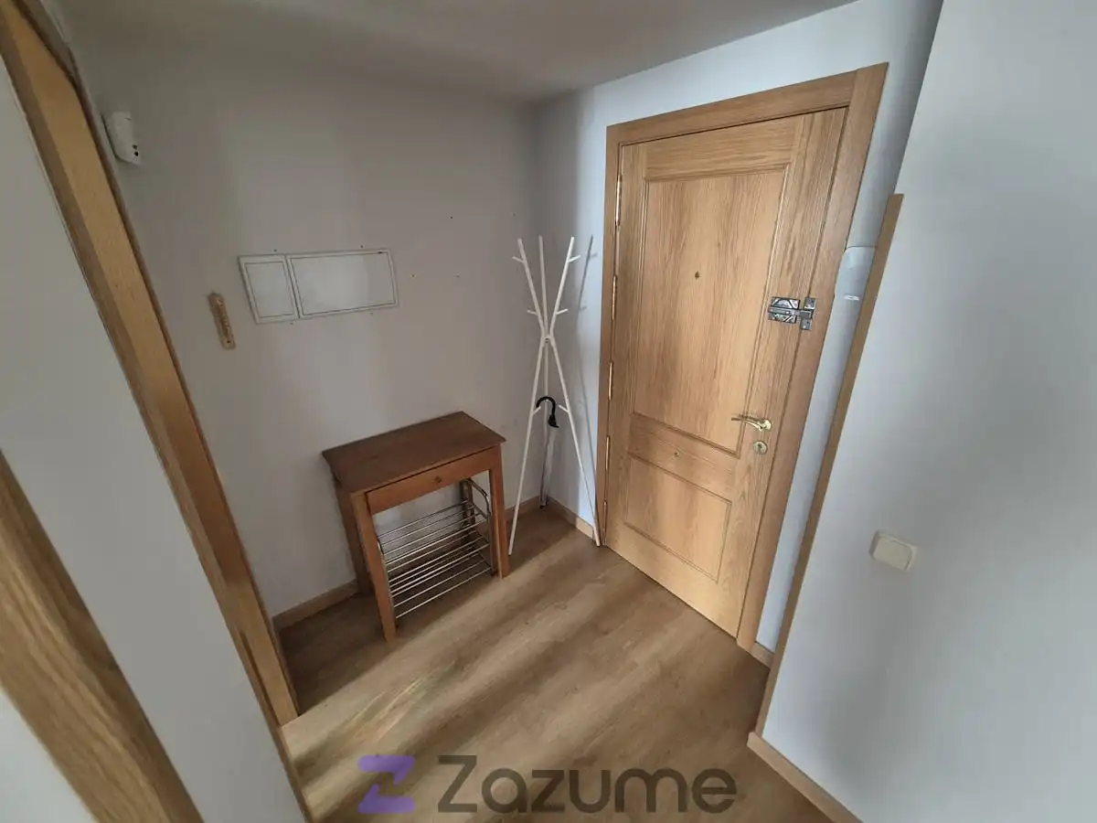 Flat for rent in Recas  with Air Conditioner, Heating and Terrace