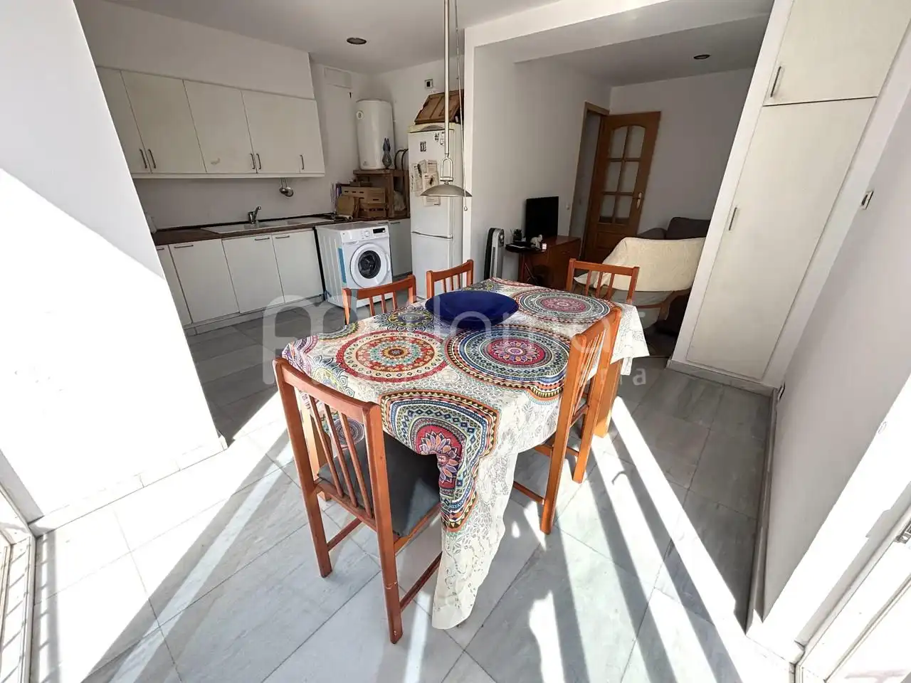 Menjador de Casa o xalet en venda en Badalona amb Terrassa, Traster i Forn