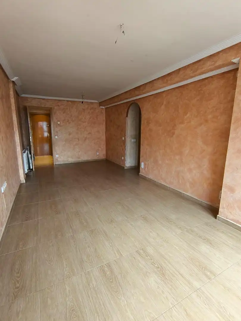 Piso en venta en Fuenlabrada con Calefacción y Trastero