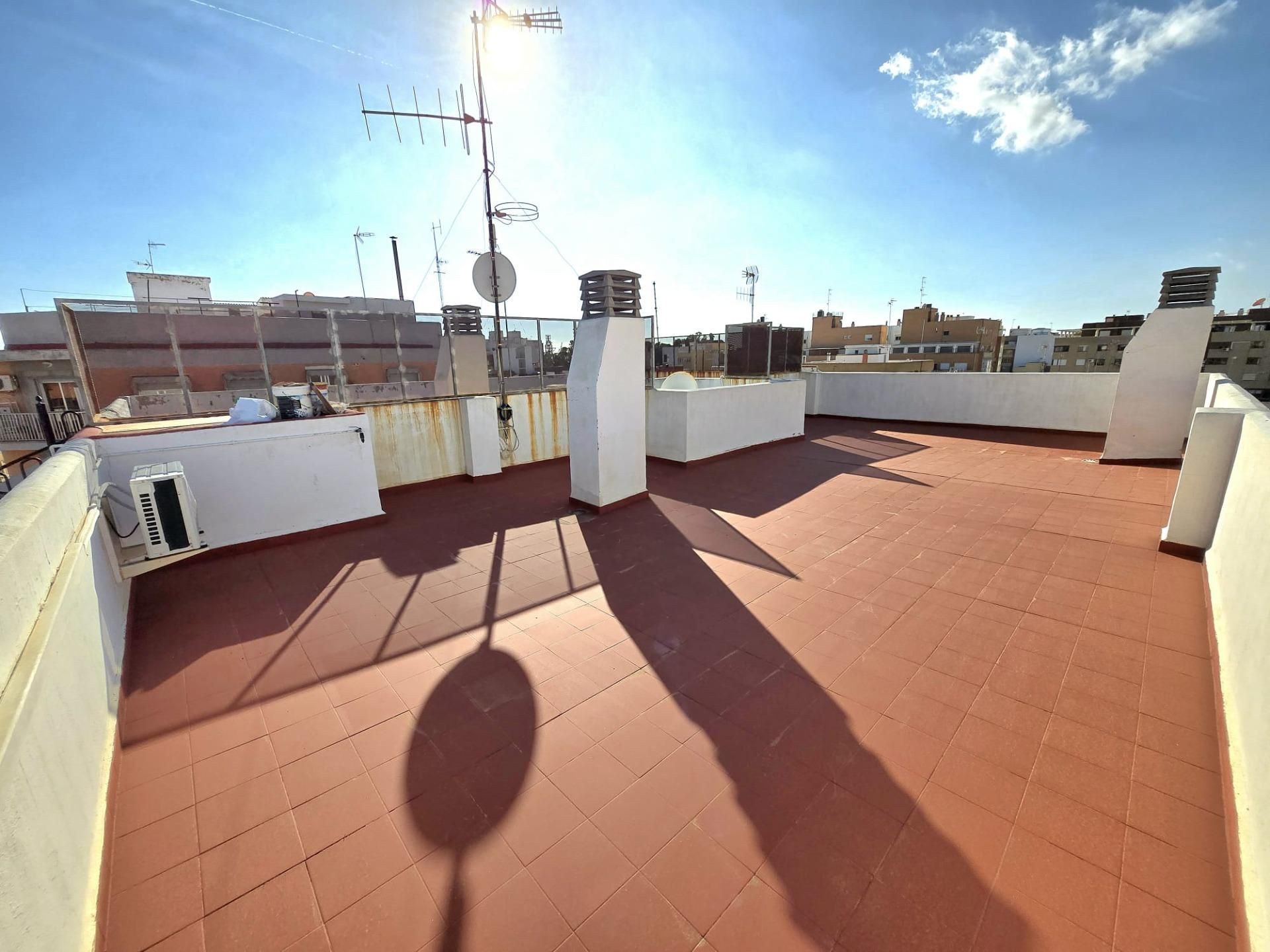 Àtic en venda a  TEODORO LLORENTE, Centro Puerto