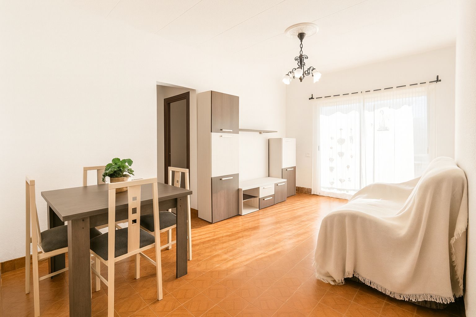 Dormitori de Pis en venda en Esplugues de Llobregat amb Balcó i Piscina comunitària