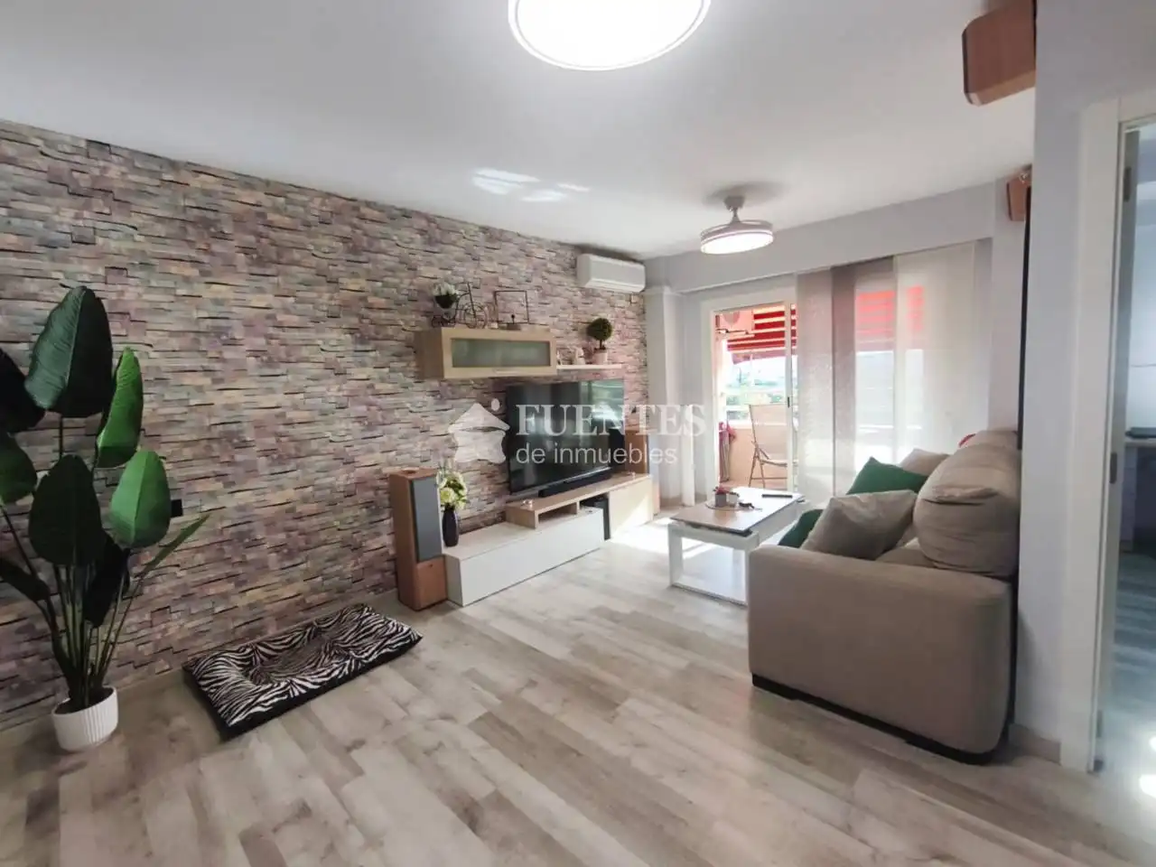 Living room of Flat for sale in Alicante / Alacant  with Air Conditioner, Terrace and Furnished