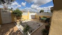 Jardí de Casa o xalet en venda en Santa Oliva amb Aire condicionat, Calefacció i Jardí privat