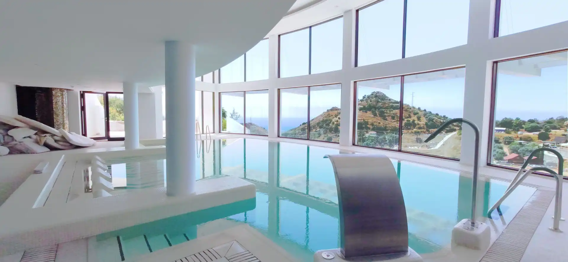 Piscina de Casa o xalet en venda en Ojén amb Aire condicionat, Jardí privat i Piscina