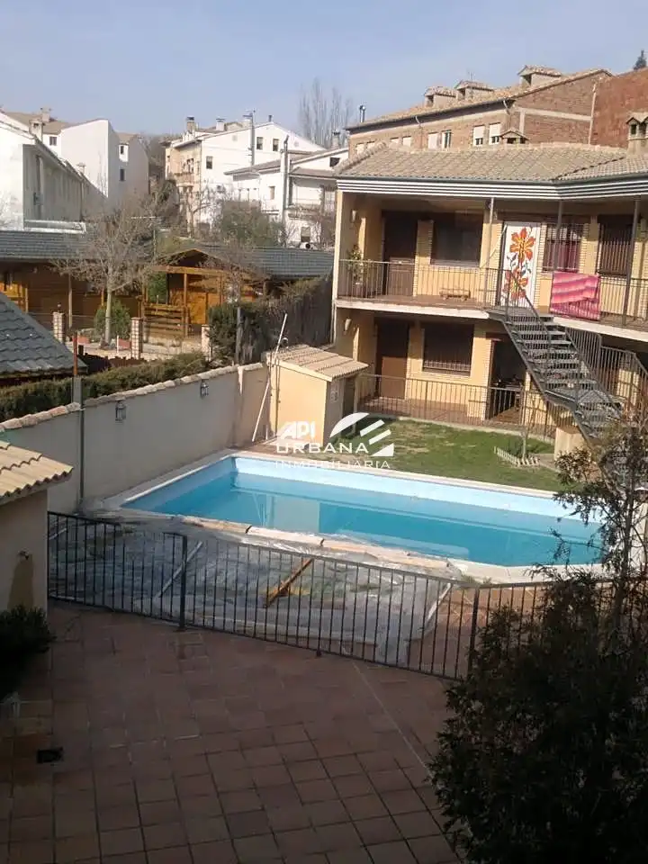Piscina de Planta baja en venta en La Iruela con Aire acondicionado, Trastero y Amueblado