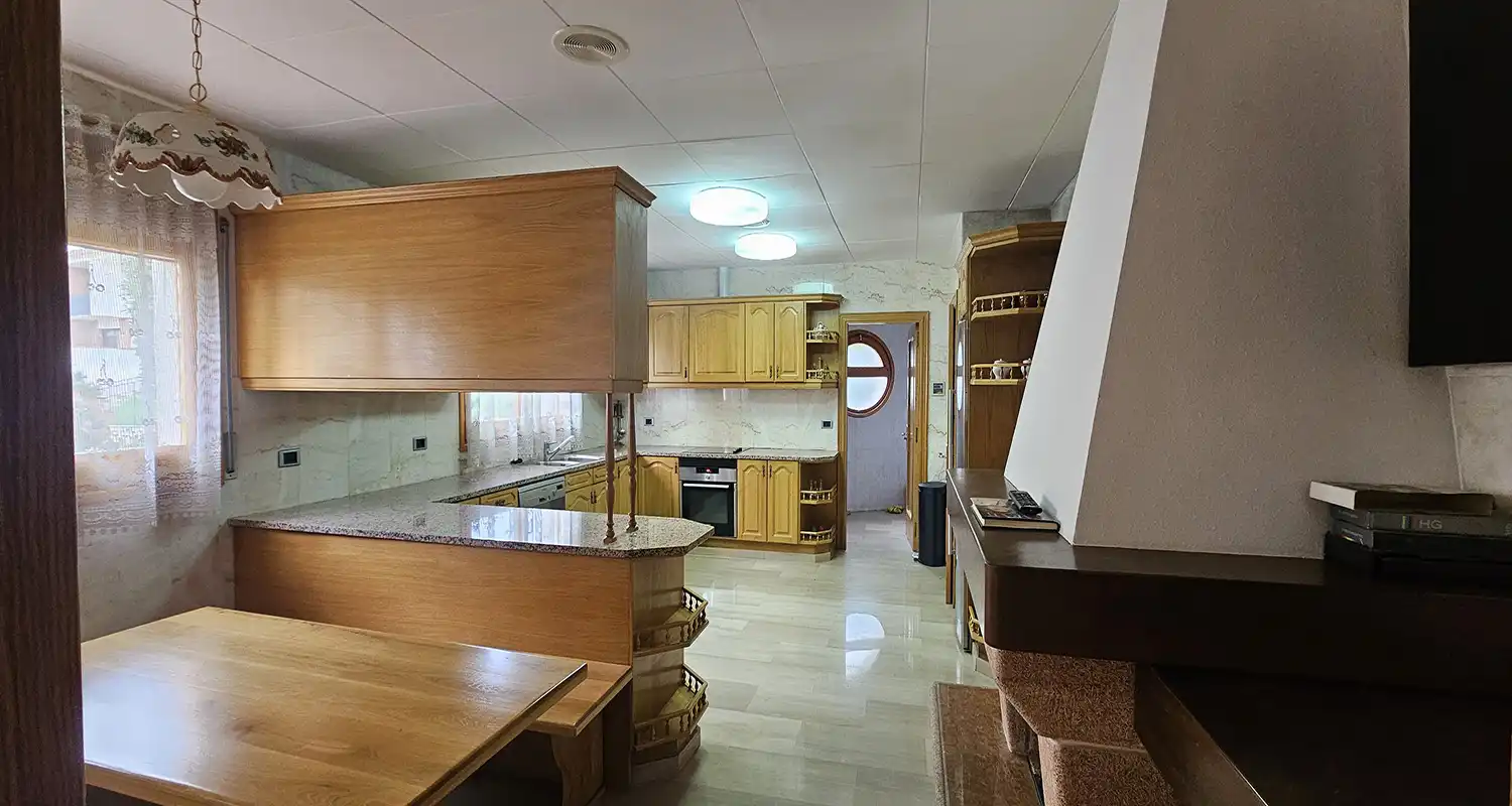 Cuina de Casa o xalet en venda en Hostalric amb Aire condicionat, Calefacció i Jardí privat
