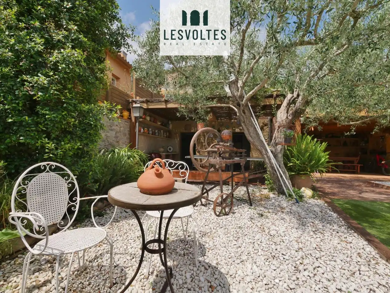 Houses for sale in Mont-ras  with Air Conditioner, Heating and Private garden