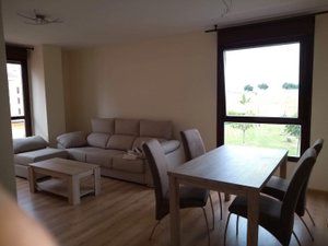 Living room of Flat to rent in  Logroño  with Heating, Parquet flooring and Storage room