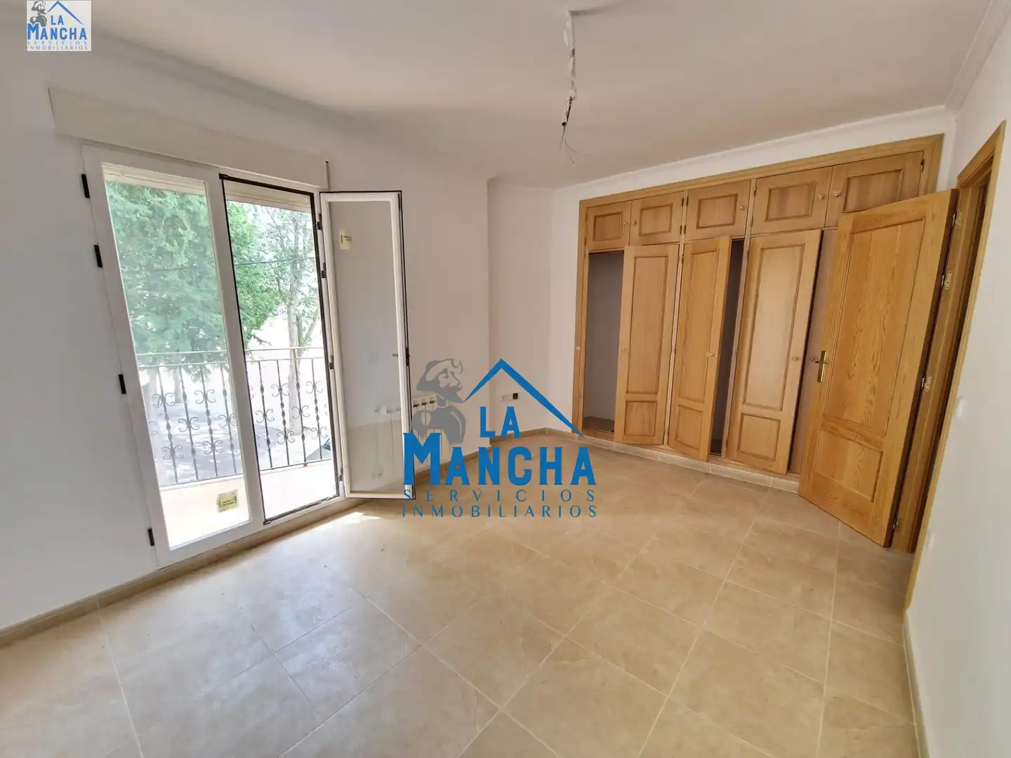 Casa adosada en venta en ROMMEL FERNANDEZ, Pedanías - Extrarradio