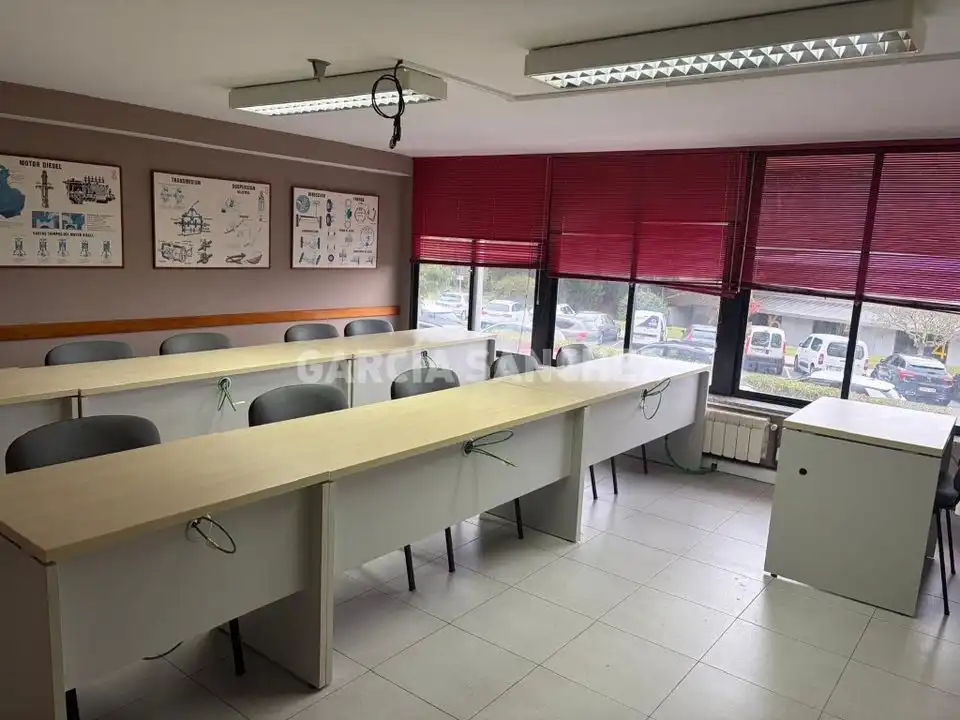 Oficina en venta en Boiro, A Coruña