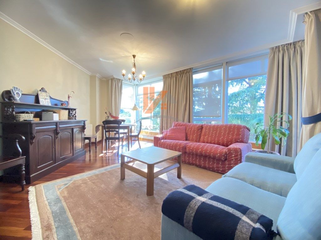 Vista exterior de Dúplex de lloguer en Santiago de Compostela  amb Moblat