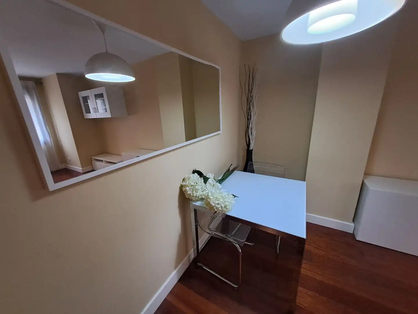 Esszimmer von Wohnung zur Miete in Oviedo  mit Möbliert und Balkon