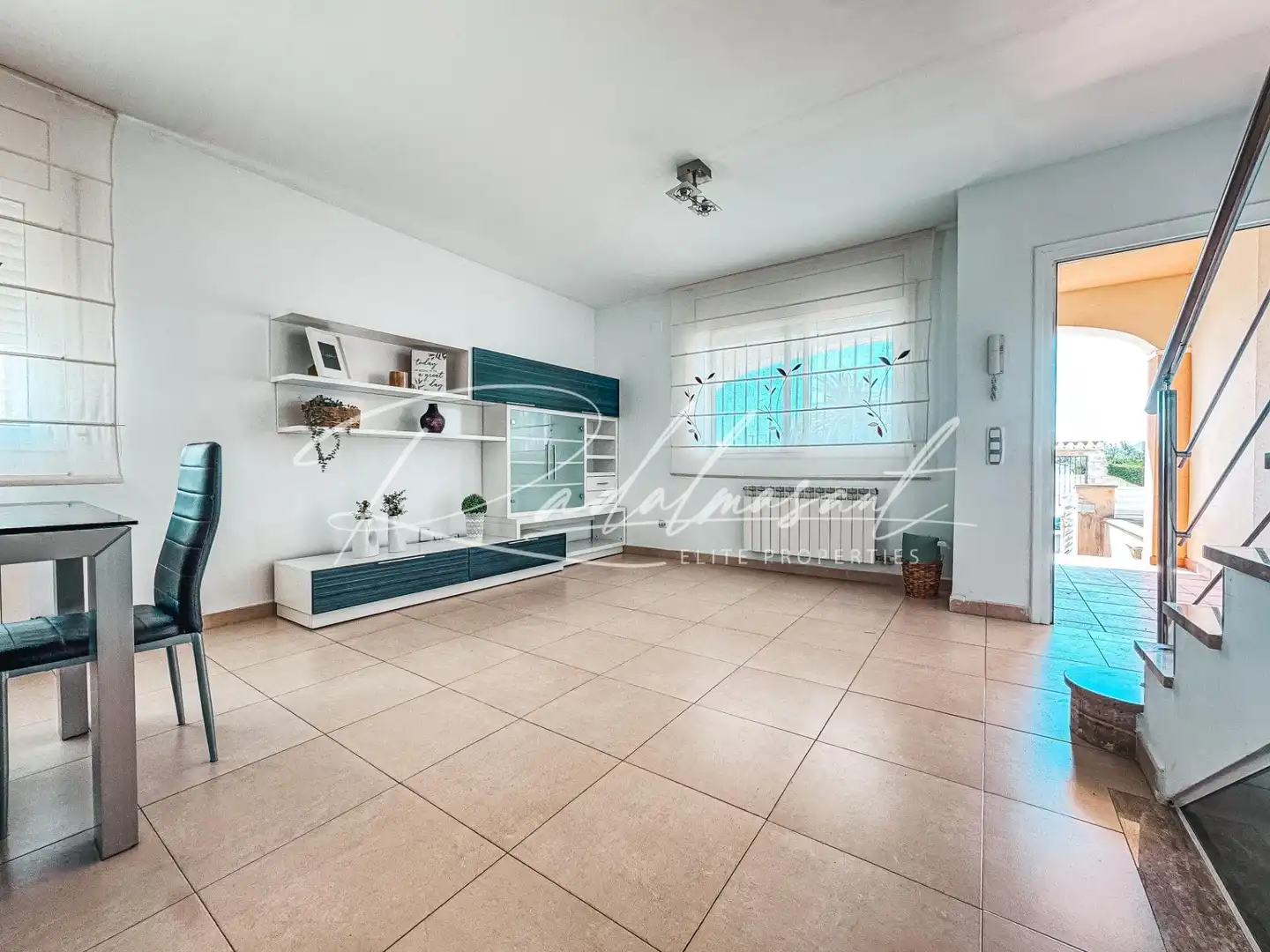 Living room of Detached homes for sale in Mont-roig del Camp  with Air Conditioner, Heating and Private garden