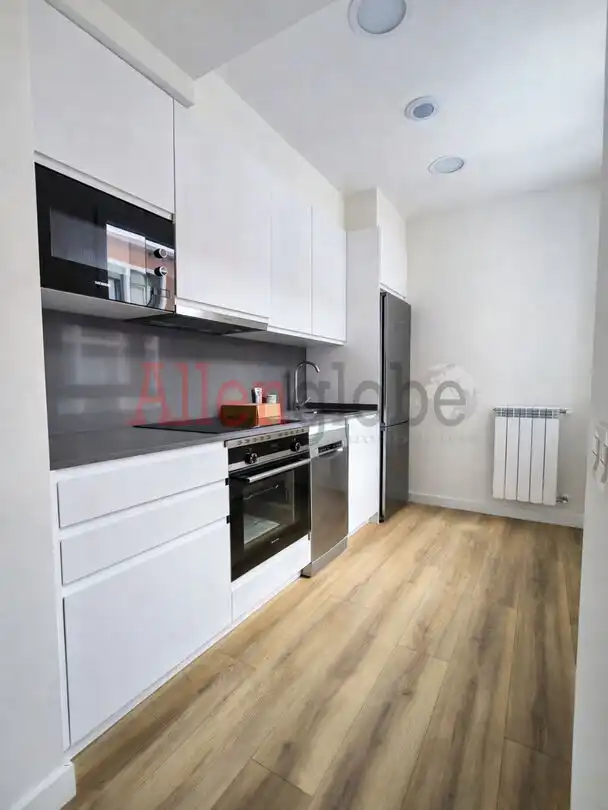 Küche von Wohnung zur Miete in Gijón  mit Heizung und Abstellraum