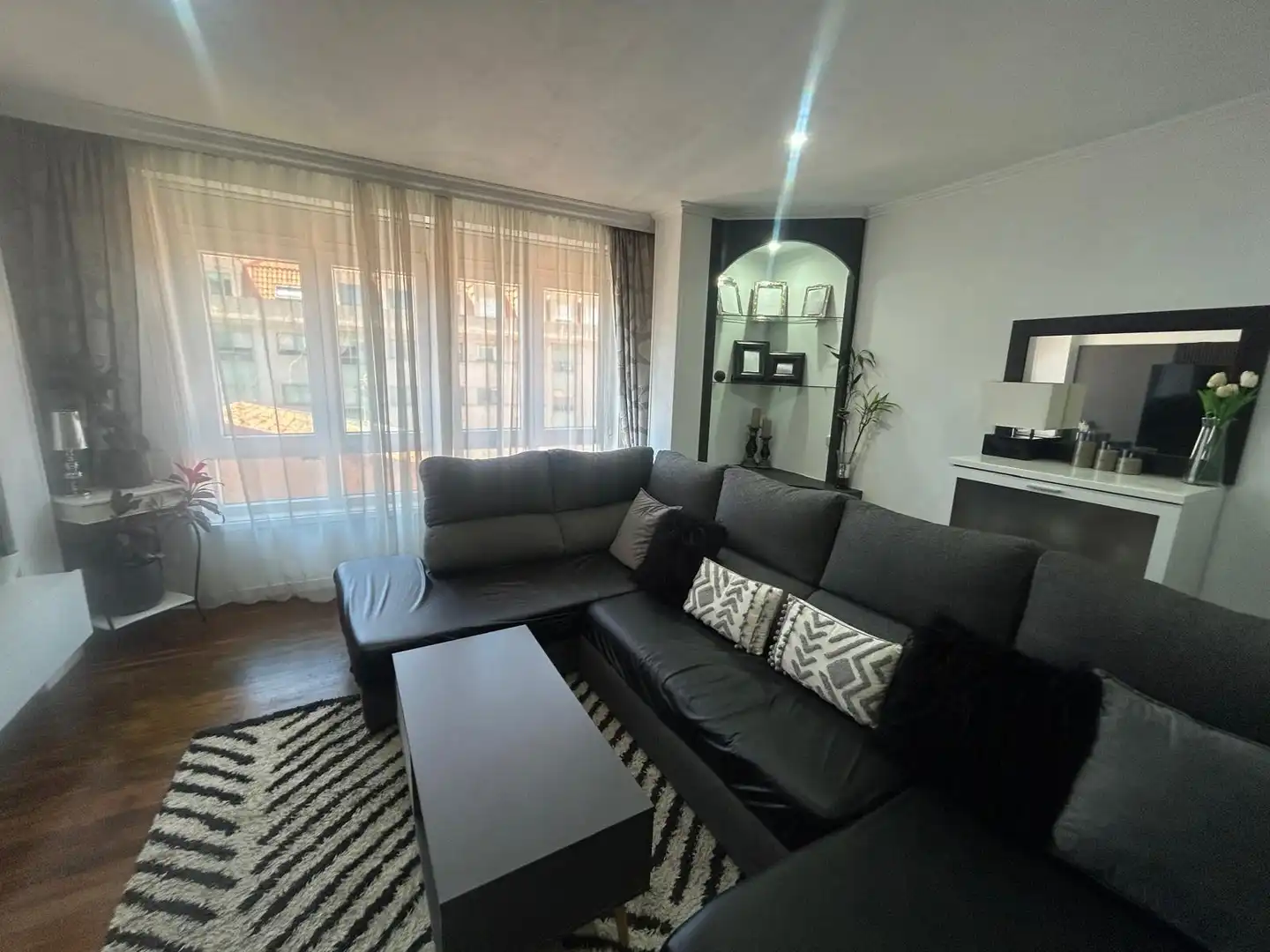 Piso con ascensor en venta en Santa Uxía de Ribeira, imagen 4