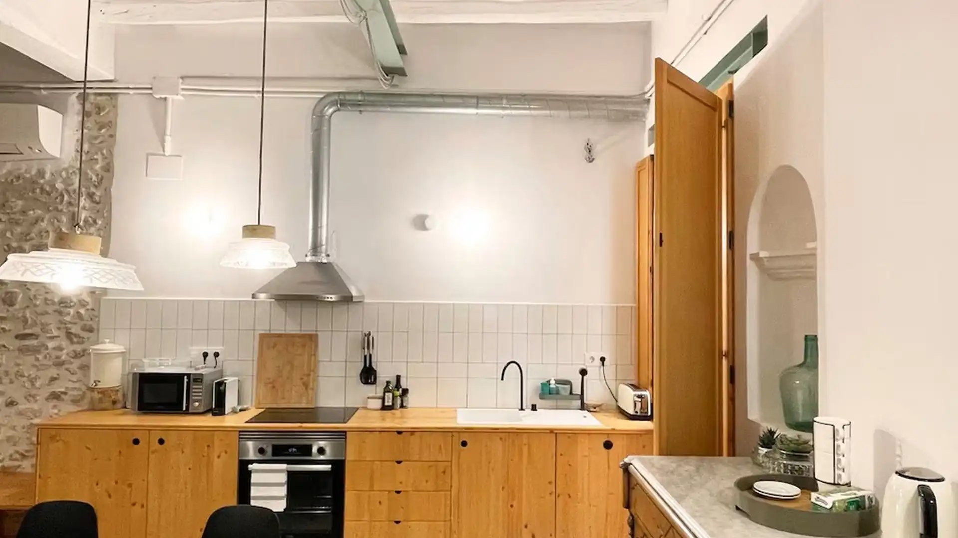 Cuina de Apartament de lloguer en  Tarragona Capital amb Aire condicionat, Calefacció i Jardí privat