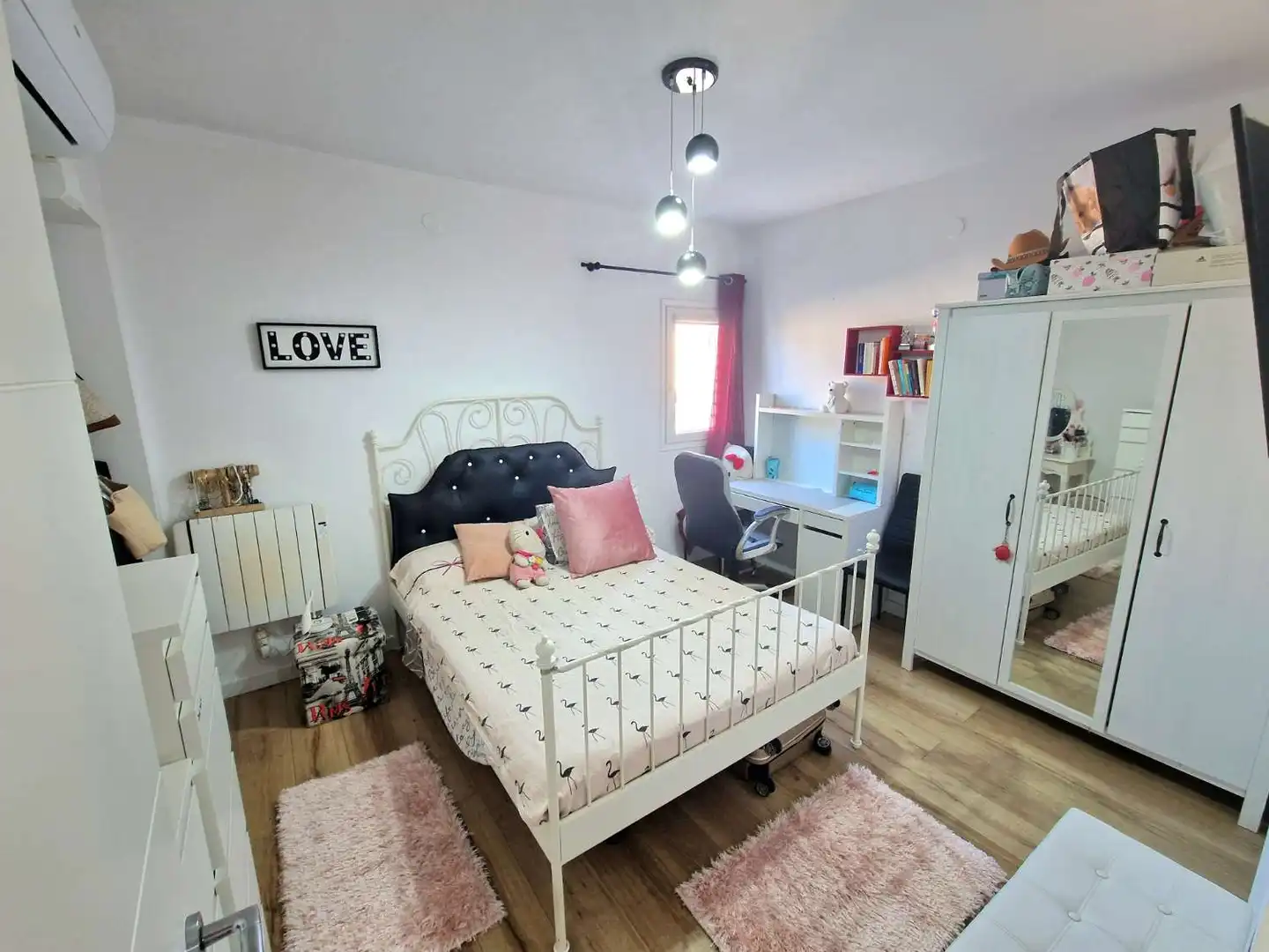 Schlafzimmer von Wohnungen zum Verkauf in Sant Antoni de Portmany mit Klimaanlage, Heizung und Terrasse