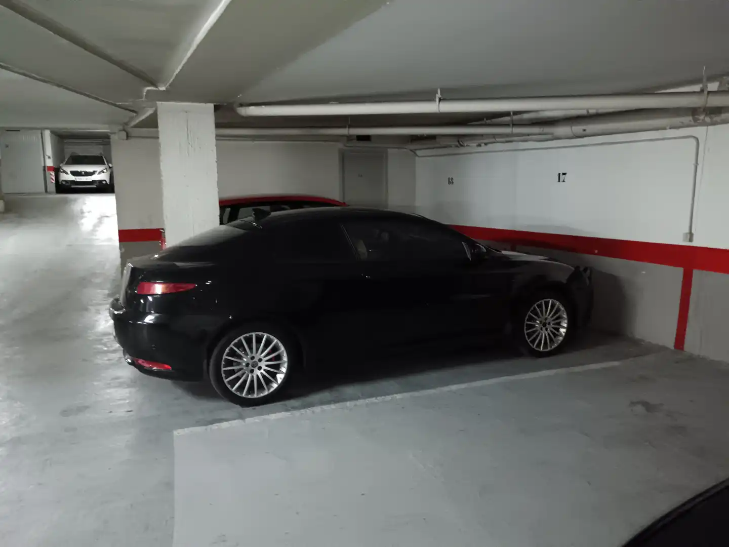 Parkplatz von Wohnung zur Miete in Valladolid mit Heizung, Parkett und Terrasse