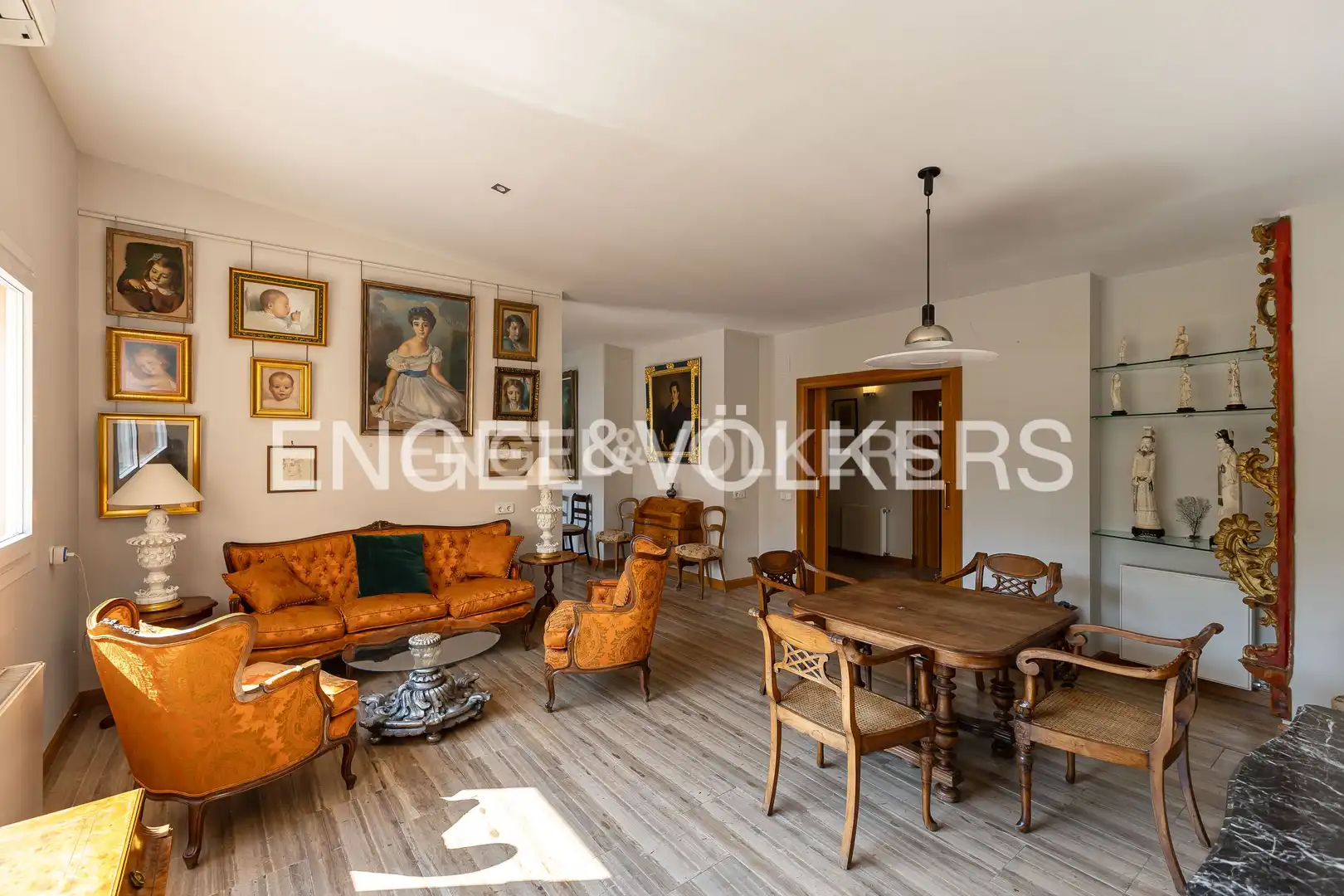 Dining room of Houses for sale in Majadahonda  with Air Conditioner, Heating and Private garden