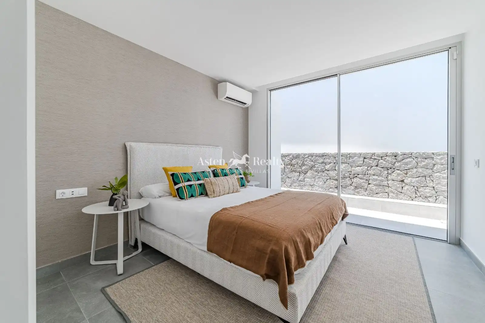 Habitación de Casa o chalet en venta en Adeje con Aire acondicionado, Calefacción y Jardín privado
