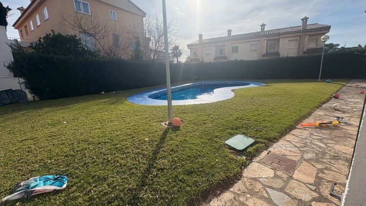 Swimming pool of Single-family semi-detached for sale in Mont-roig del Camp  with Air Conditioner, Private garden and Terrace