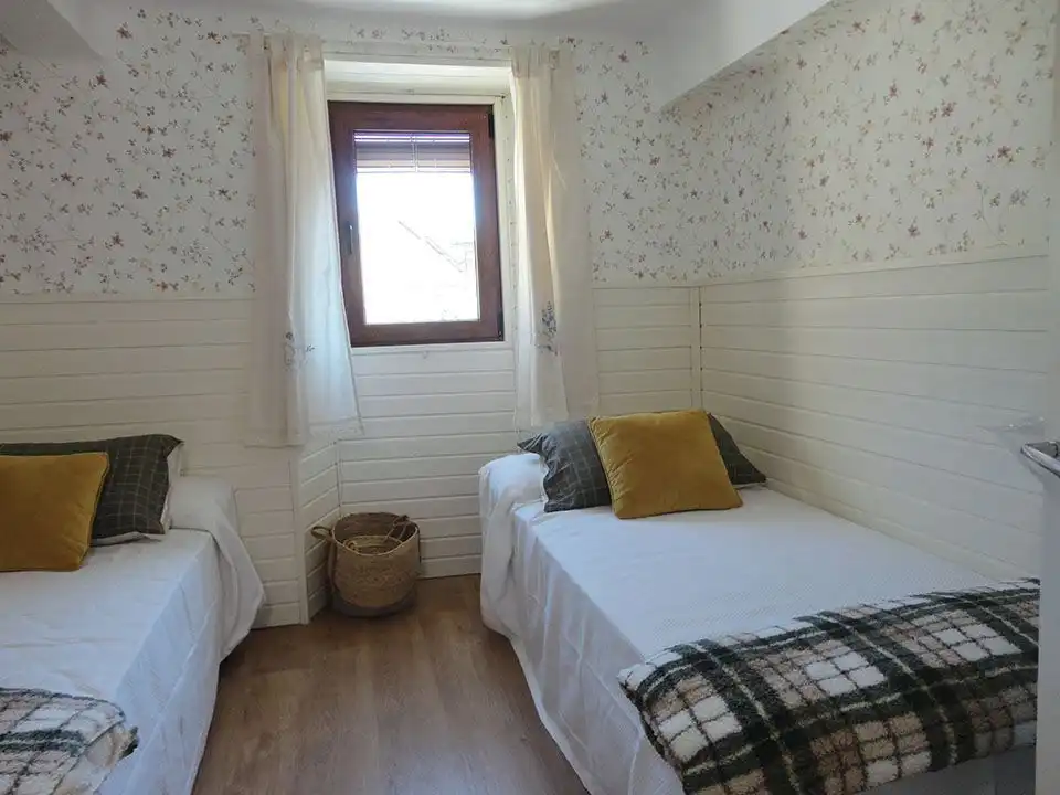 Habitación de Casa o chalet en venta en Pinilla de los Moros con Trastero y Amueblado